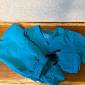 Figs Teal Scrub Set
